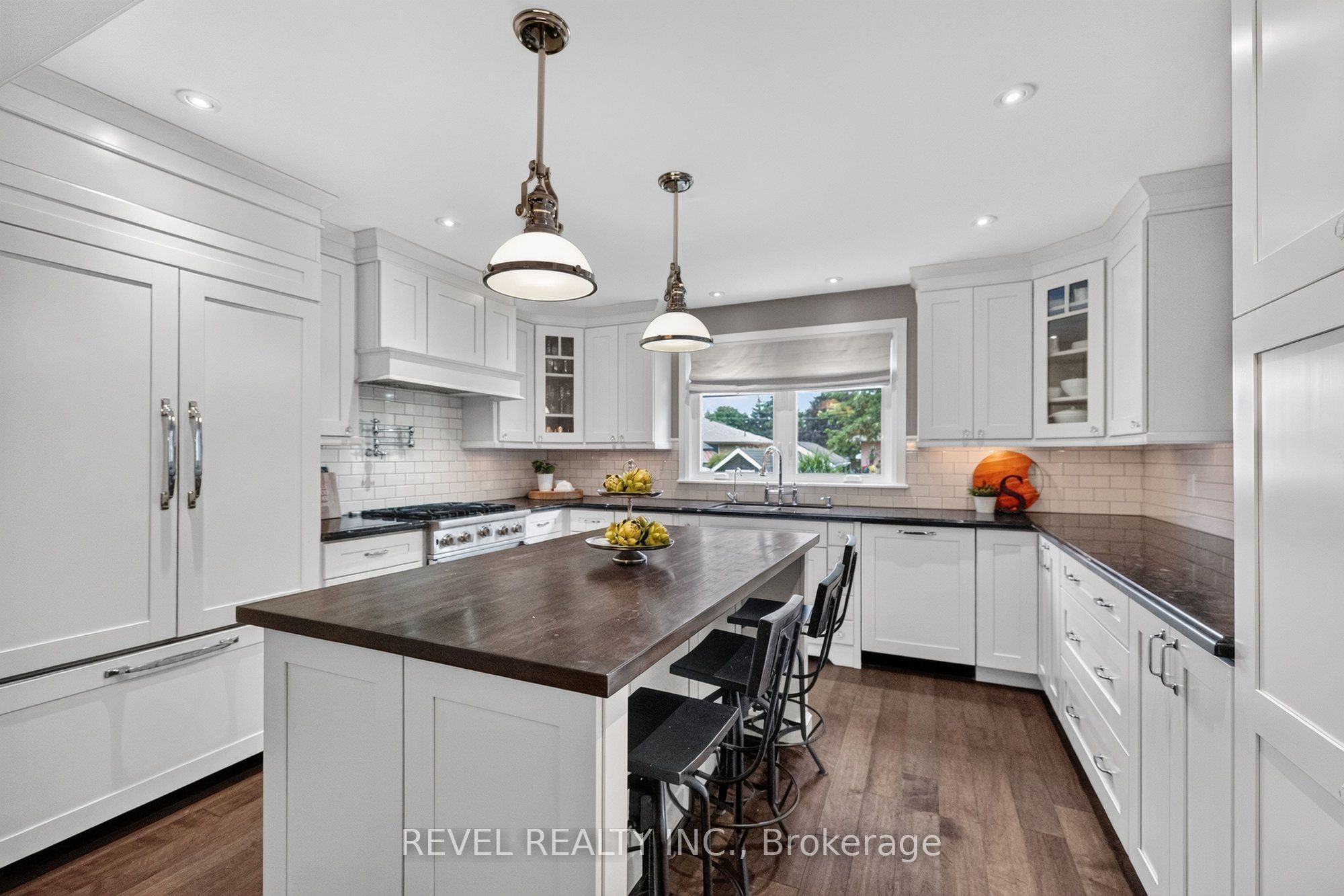 100 Robinwood Crescent Property Photo 15