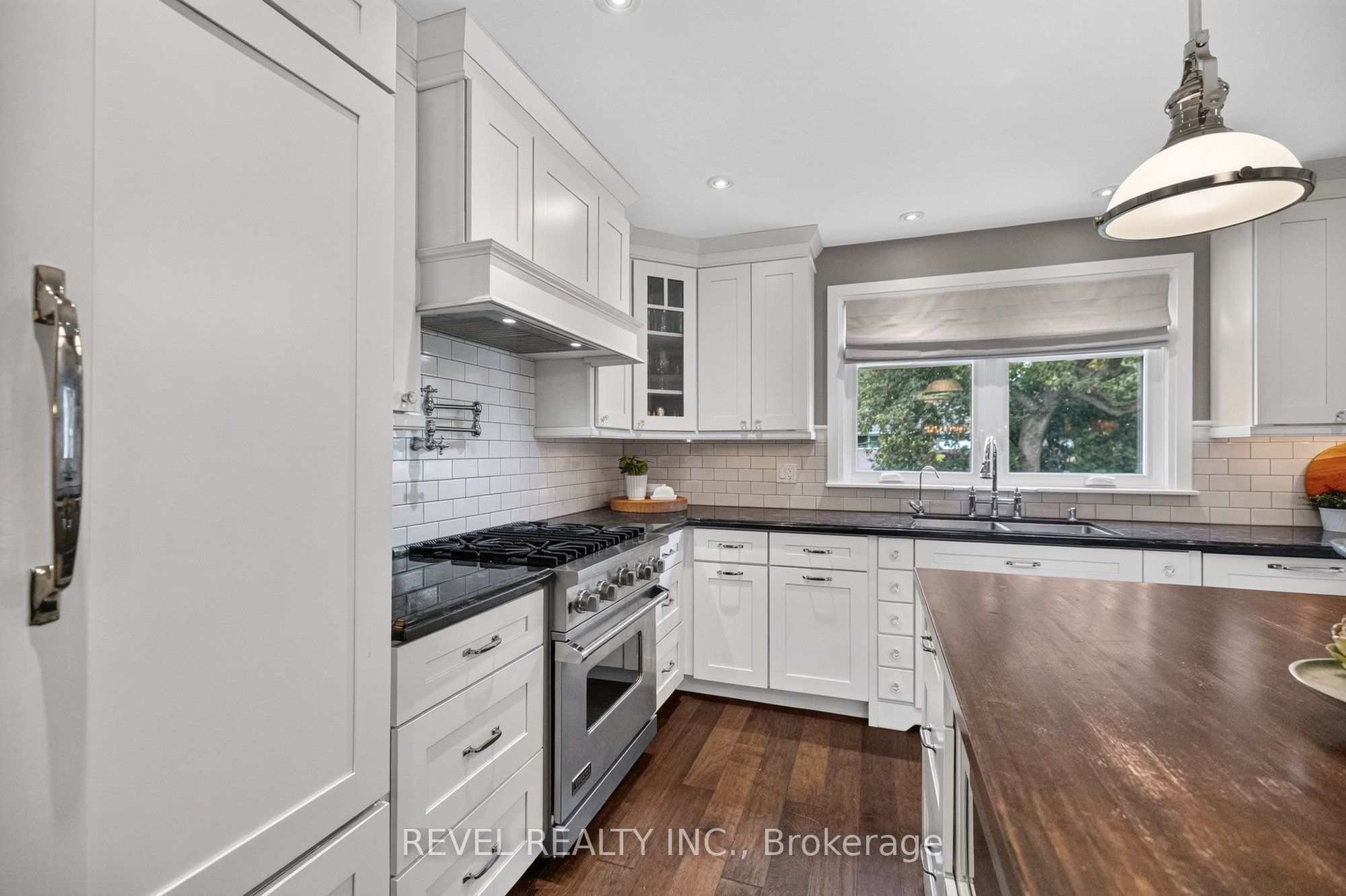 100 Robinwood Crescent Property Photo 19