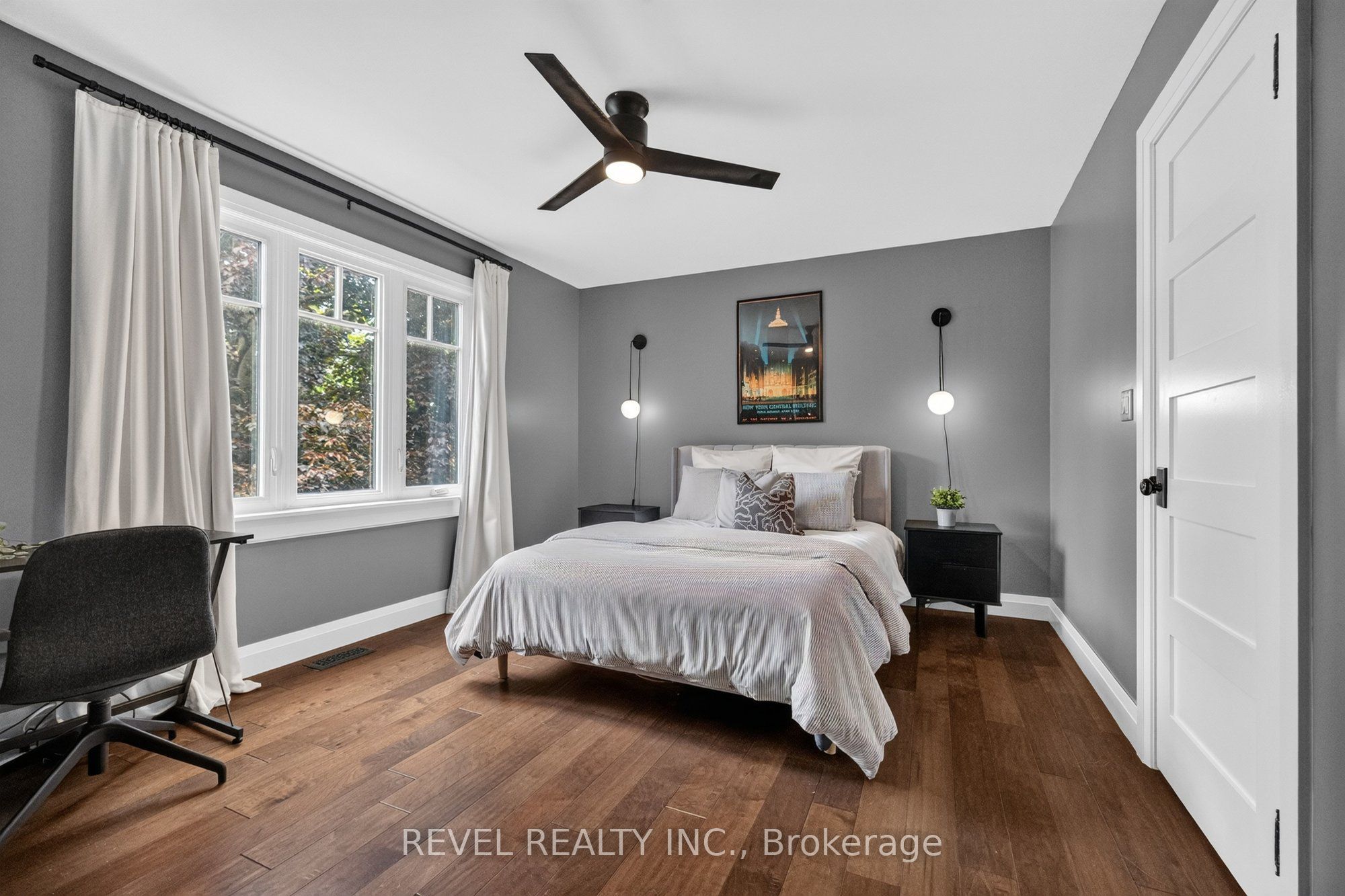 100 Robinwood Crescent Property Photo 33