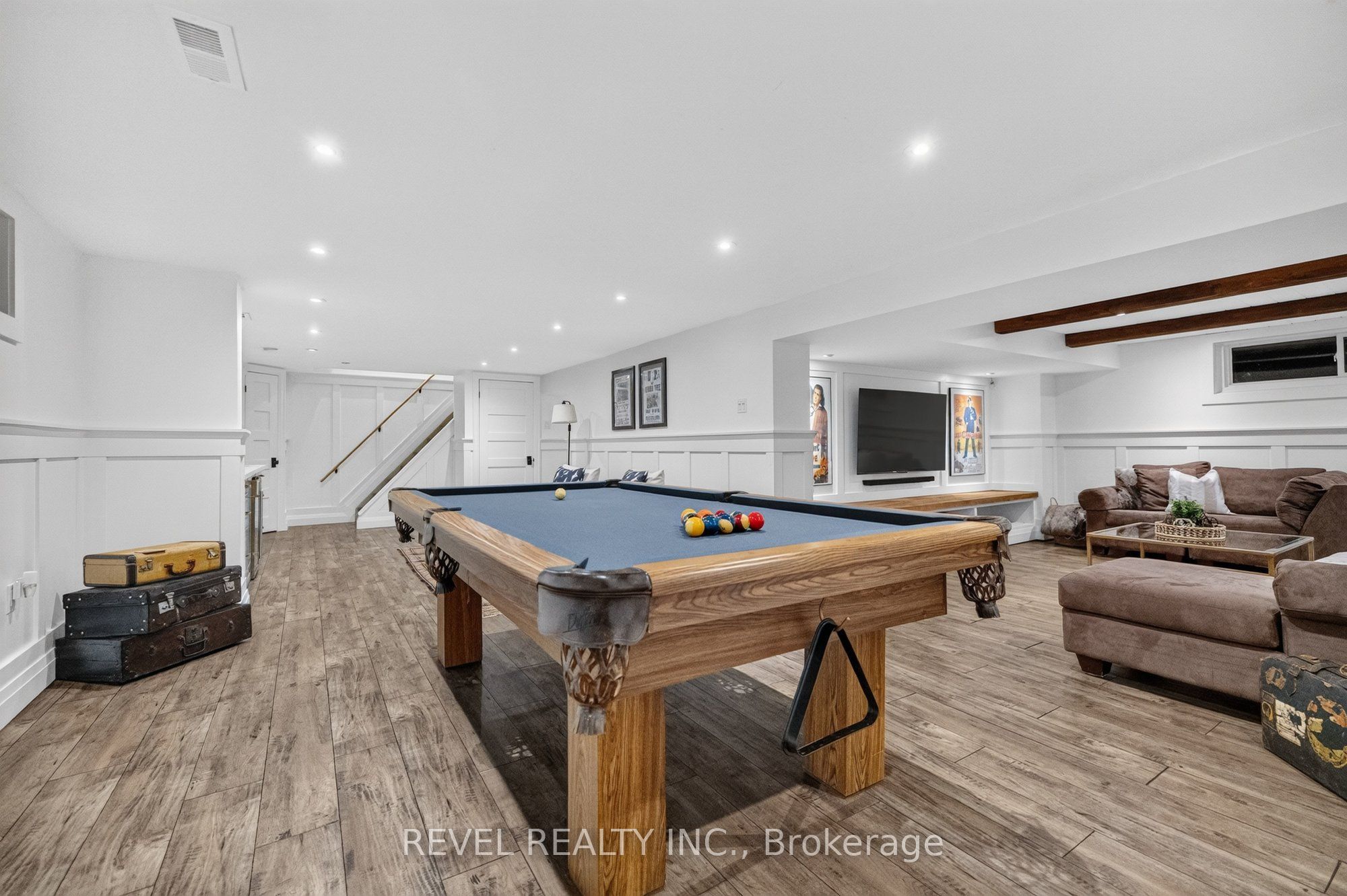 100 Robinwood Crescent Property Photo 37