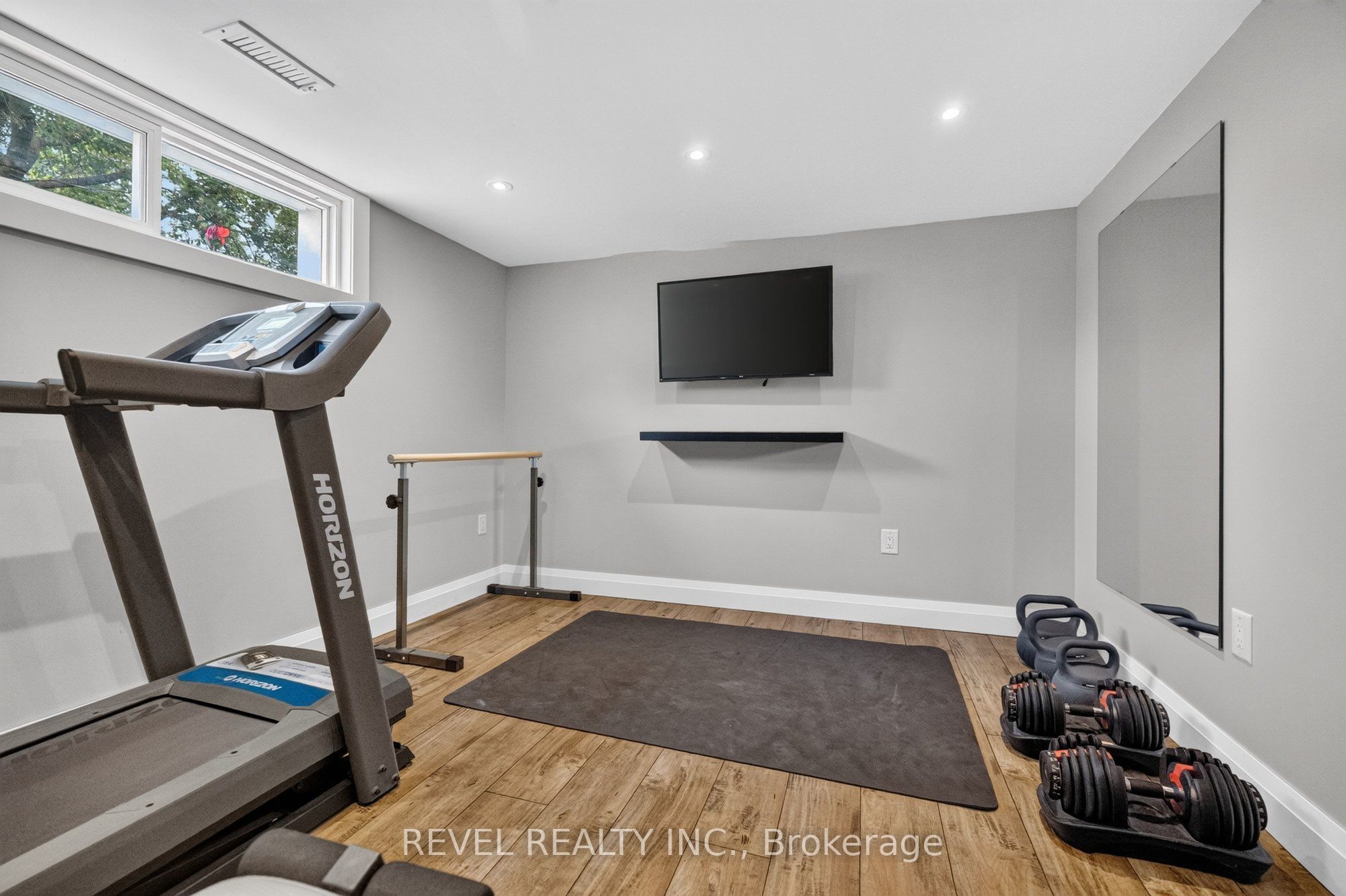 100 Robinwood Crescent Property Photo 42