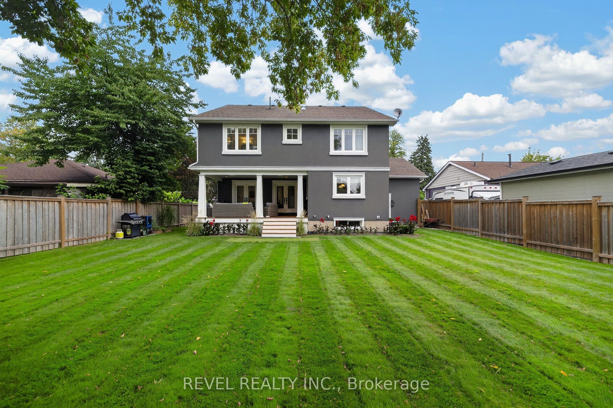 100 Robinwood Crescent Property Photo 47
