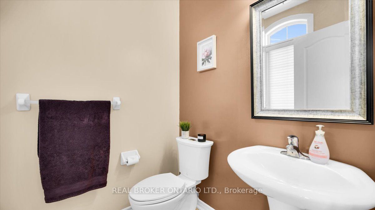 636 Serafini Crescent Property Photo 8