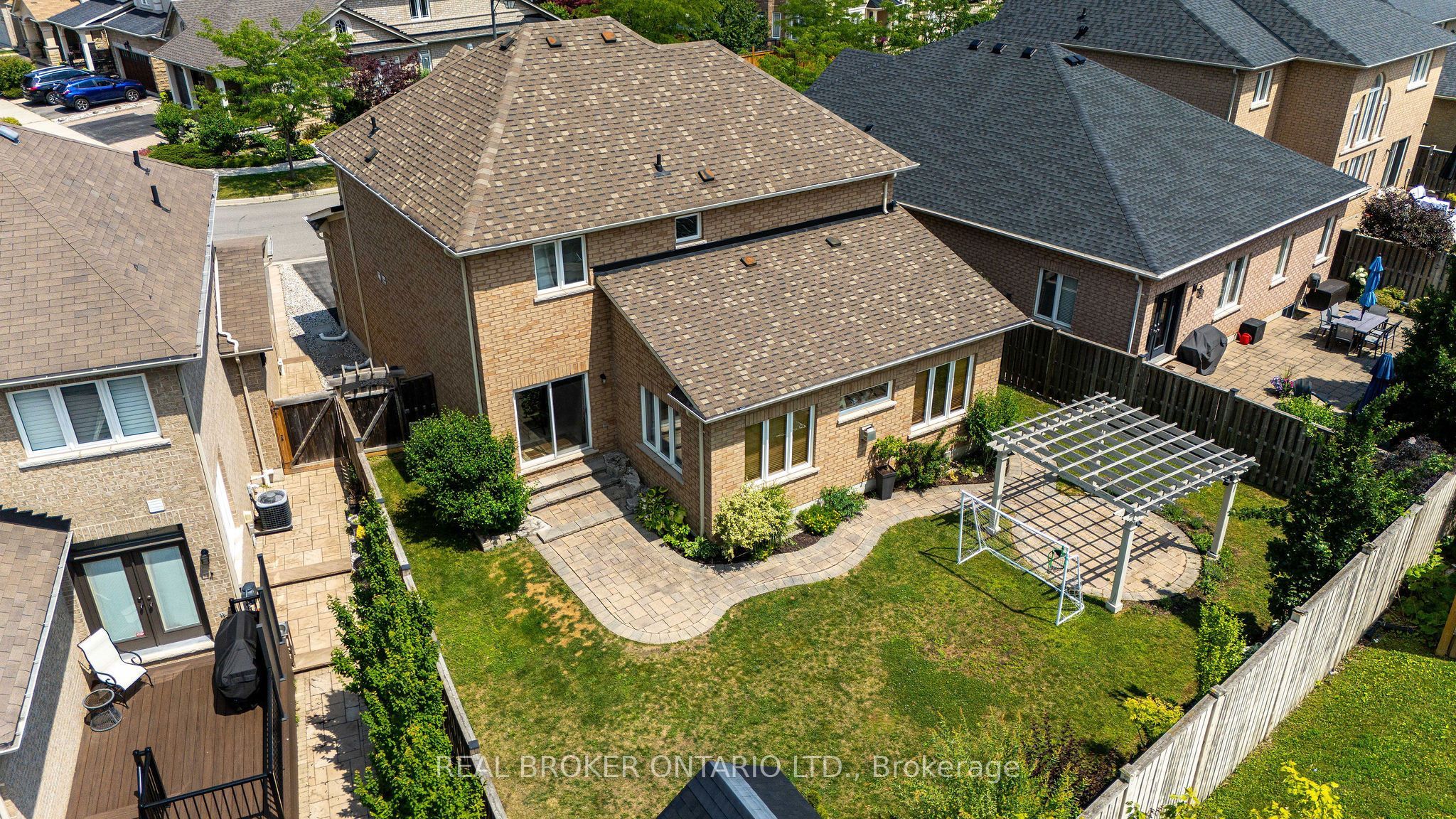 636 Serafini Crescent Property Photo 42