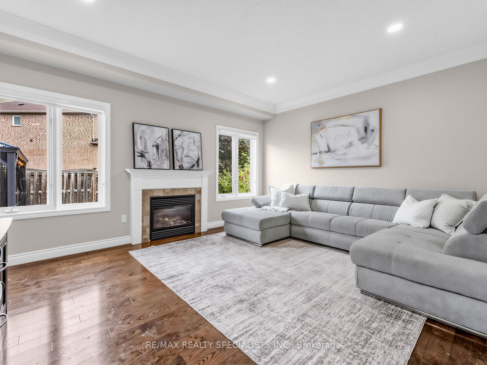 491 Willmott Crescent Property Photo 14