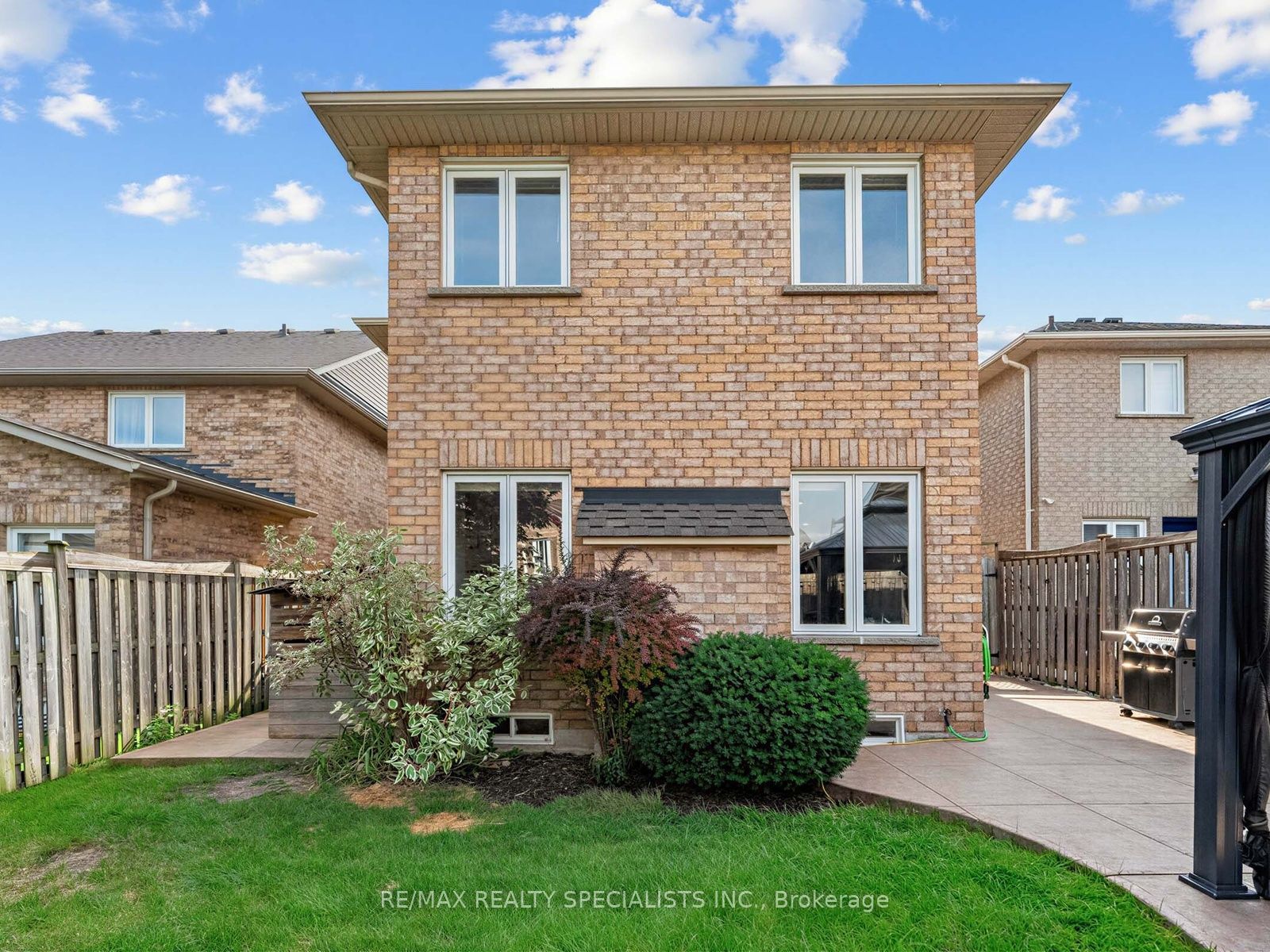 491 Willmott Crescent Property Photo 34