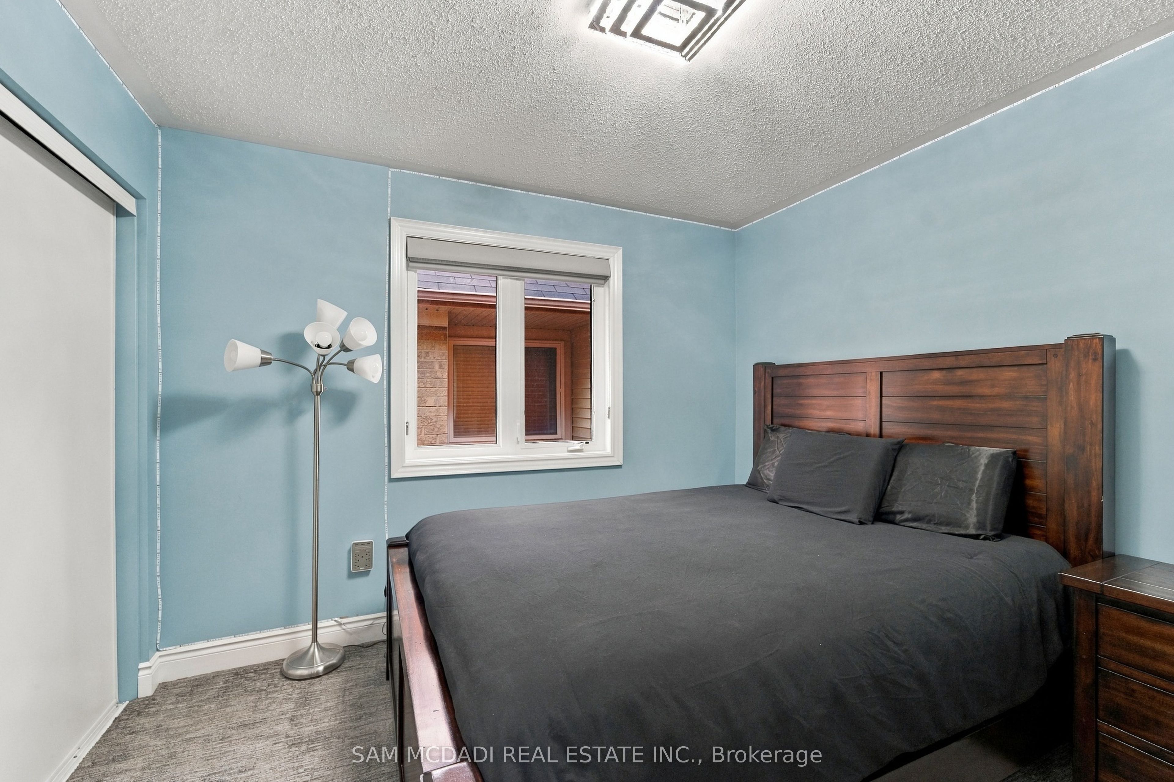 238 Schreyer Crescent Property Photo 31