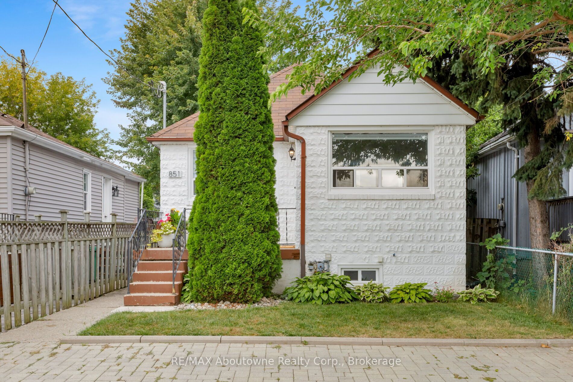851 Fourth Street Property Photo 1