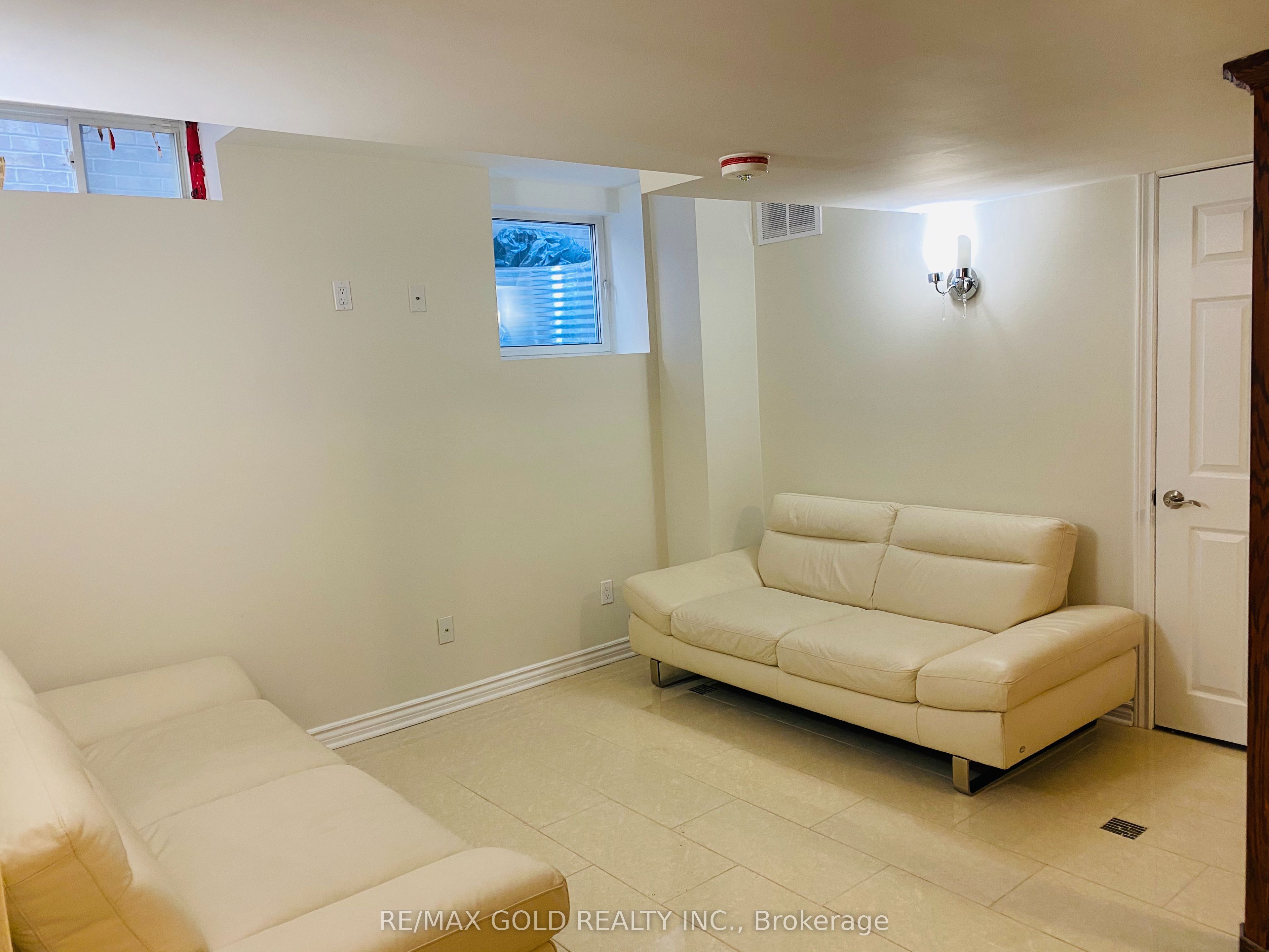 102 Gardenbrooke Trail Basement Property Photo 6