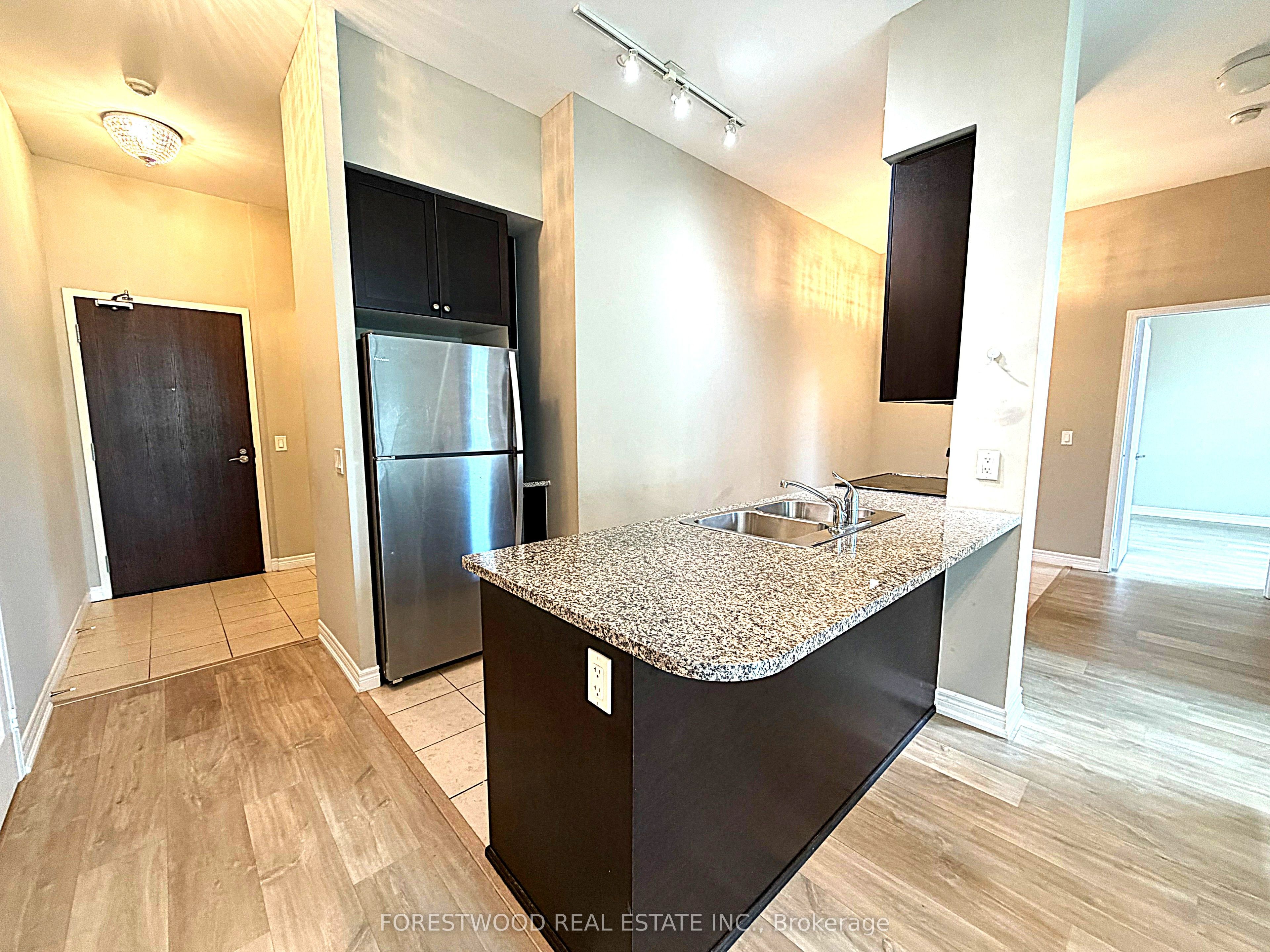 339 Rathburn Road W 101 Property Photo 1