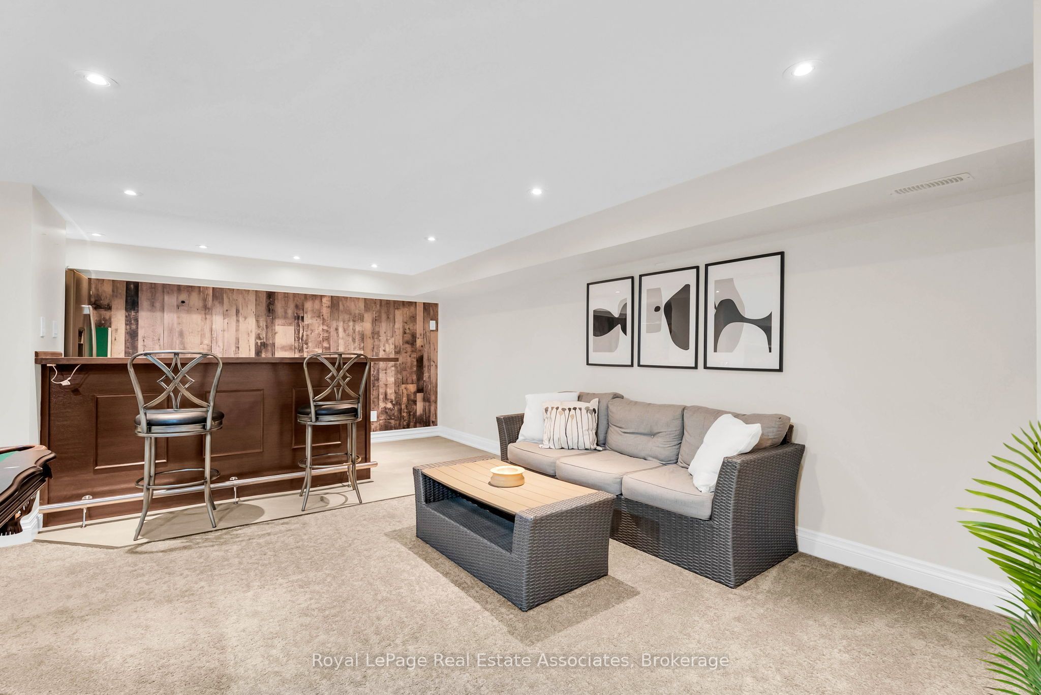 11 Churchill Crescent Property Photo 32
