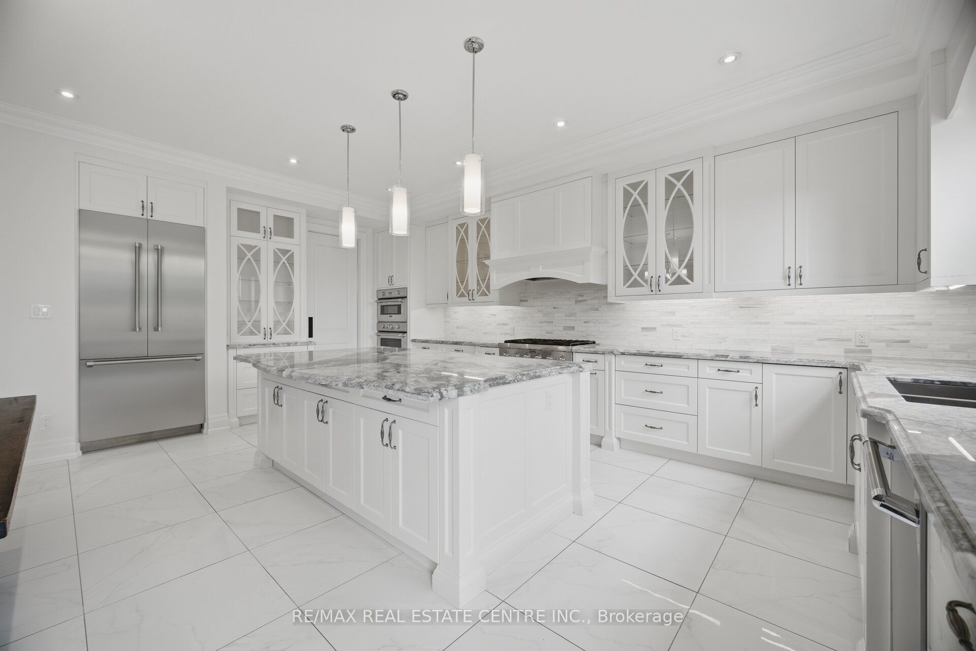 1496 Mansfield Drive Property Photo 11