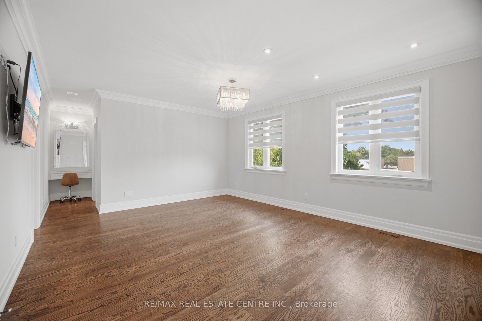 1496 Mansfield Drive Property Photo 22