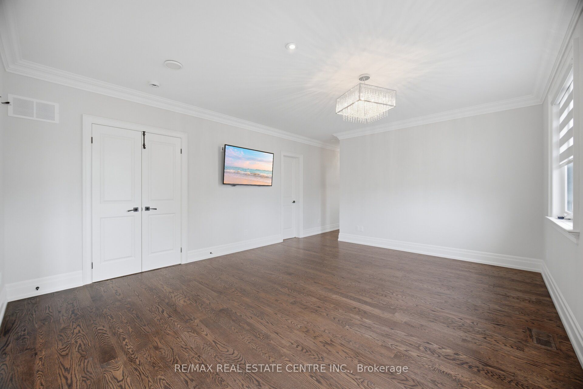 1496 Mansfield Drive Property Photo 23