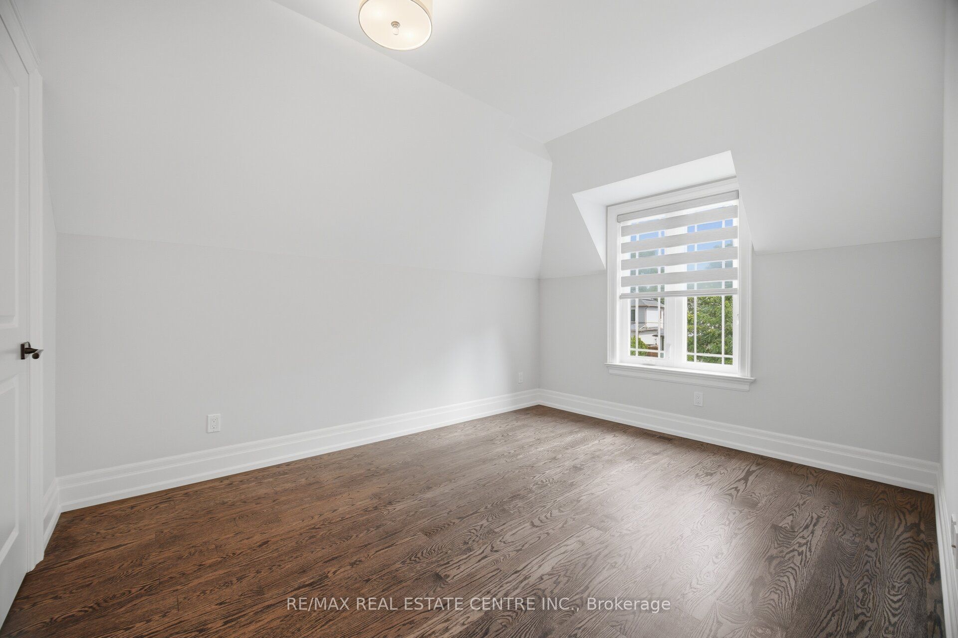 1496 Mansfield Drive Property Photo 32