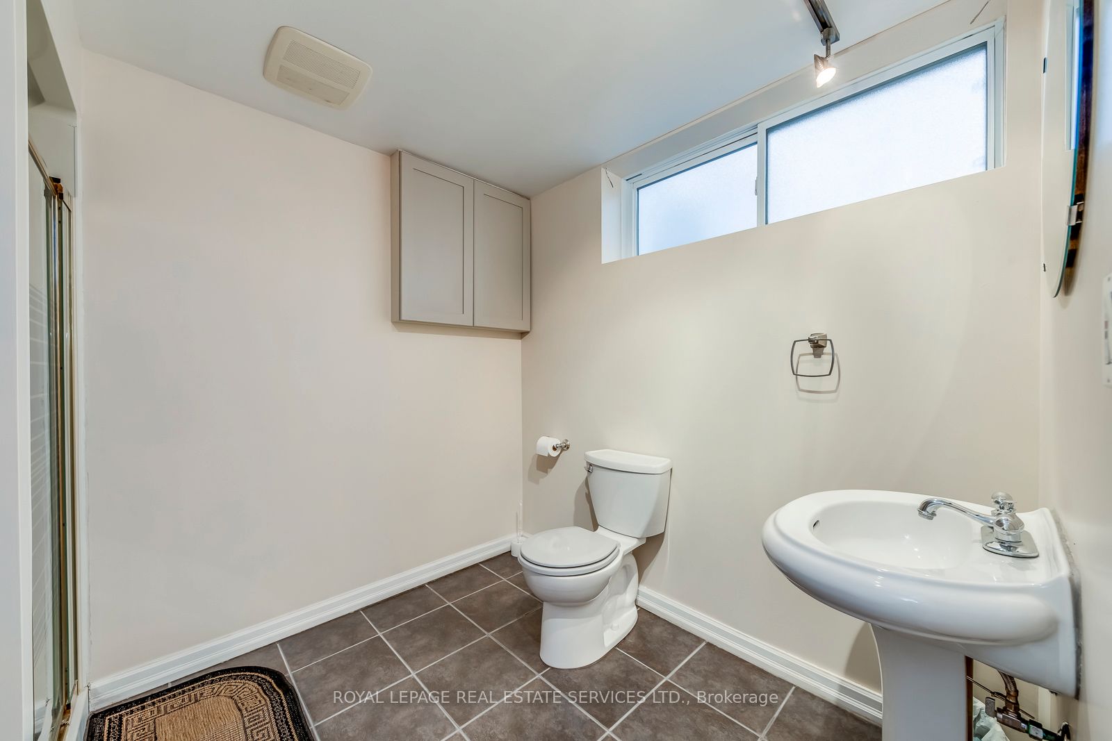 1607 Ewald Road Property Photo 28
