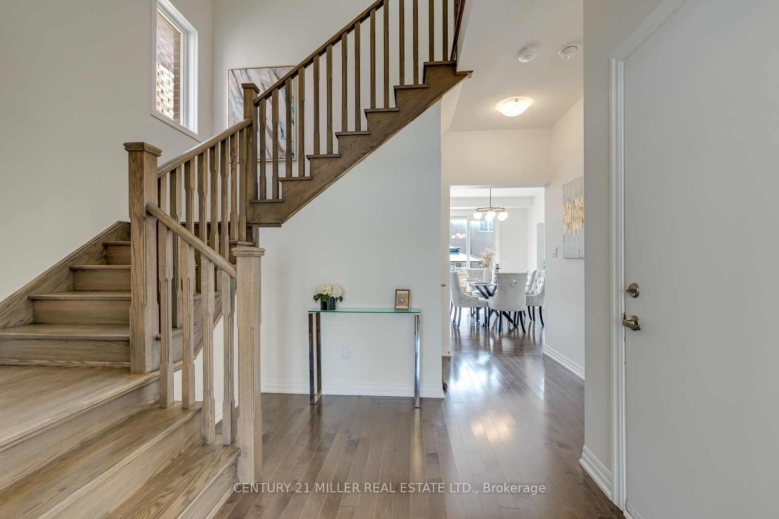 82 Merlin Street Property Photo 6
