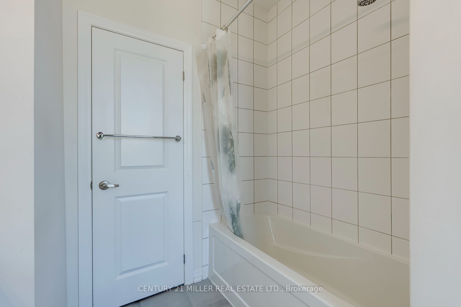 82 Merlin Street Property Photo 41