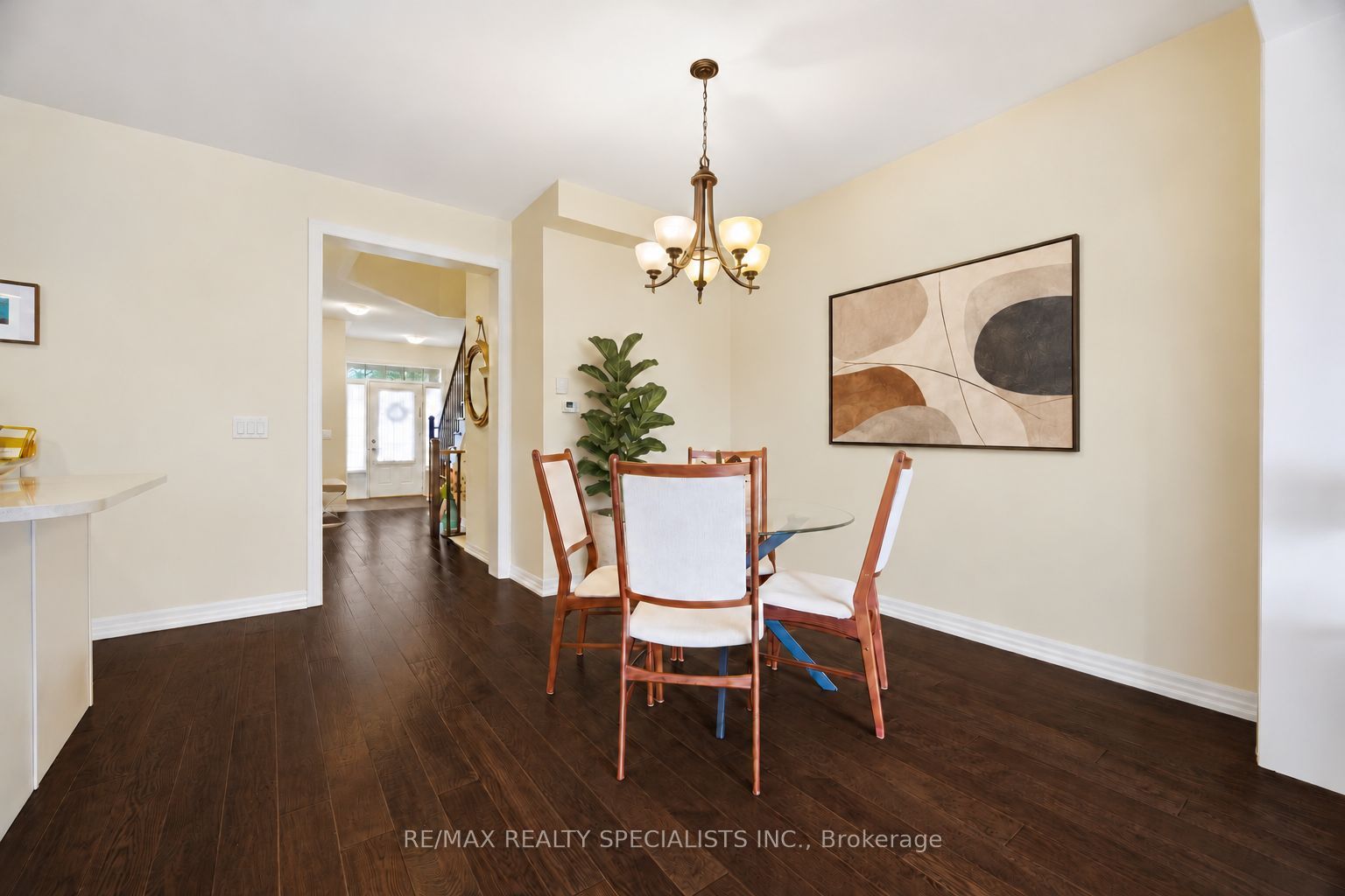 92 Hanson Crescent Property Photo 6