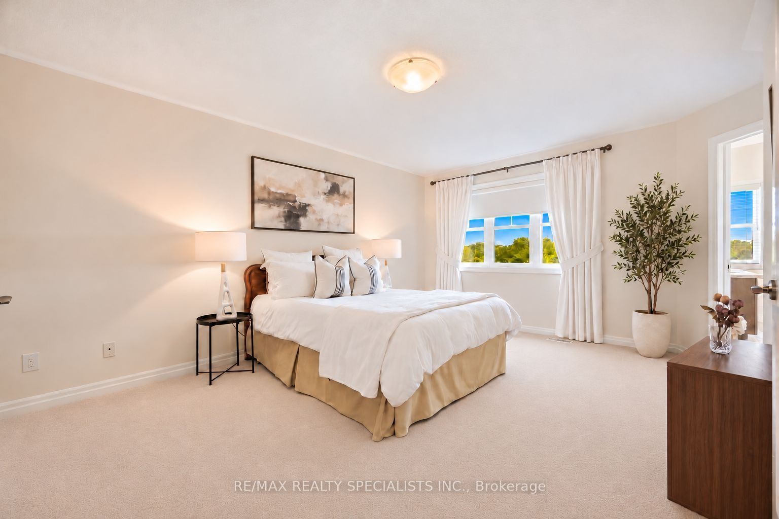92 Hanson Crescent Property Photo 11