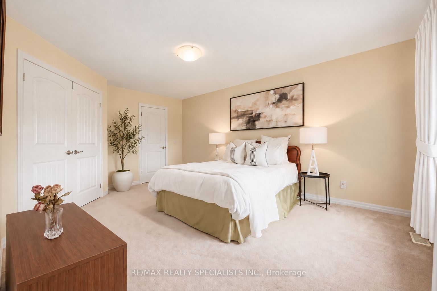 92 Hanson Crescent Property Photo 12