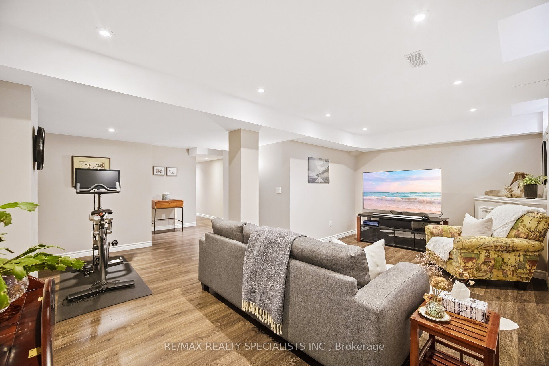 92 Hanson Crescent Property Photo 19