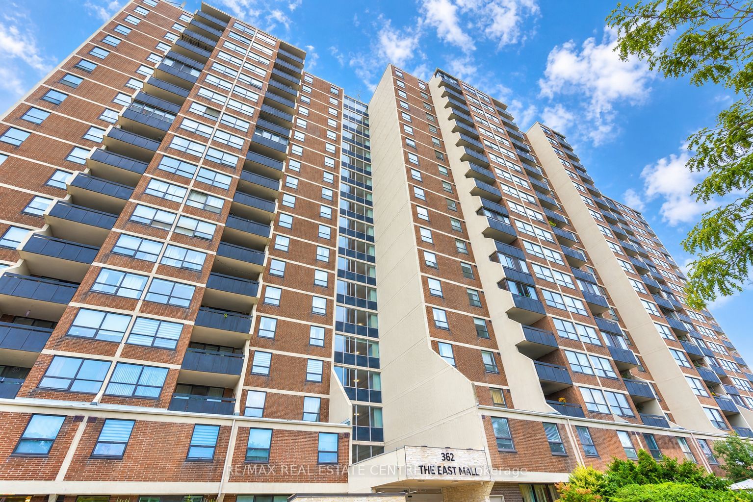 362 The East Mall Drive 314