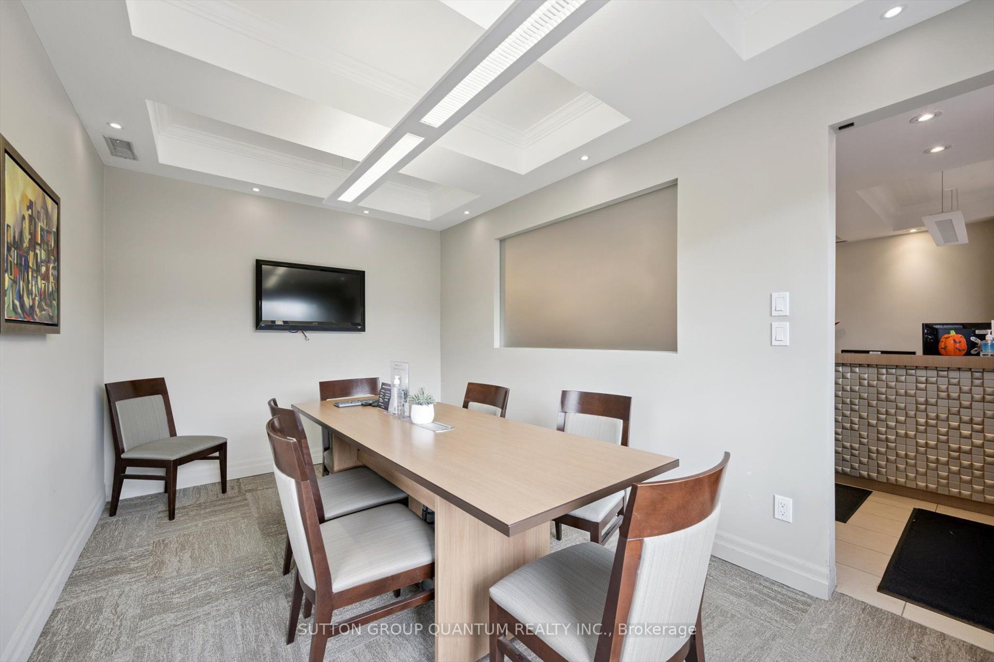 1673 Lakeshore Road W Property Photo 8
