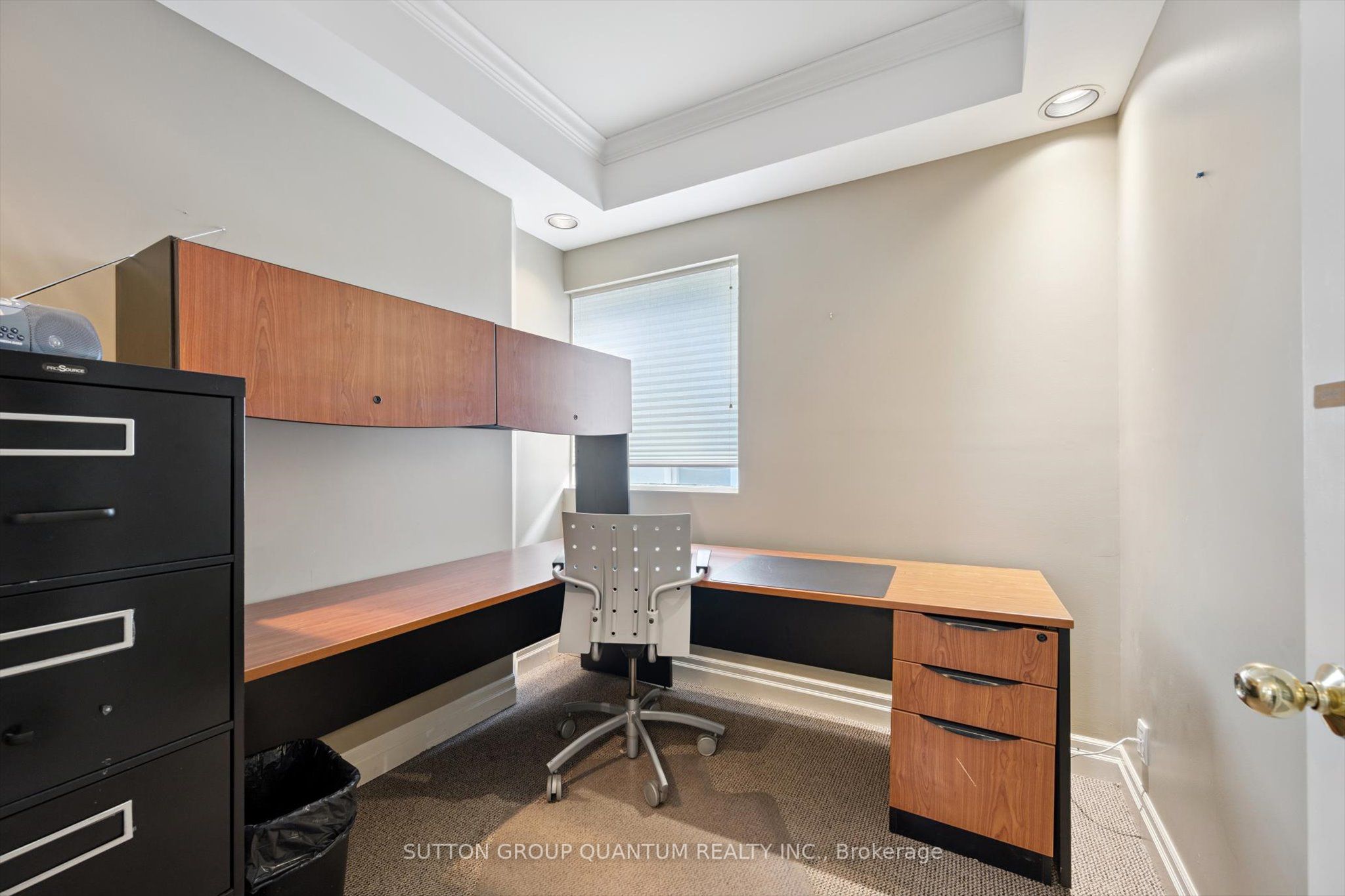 1673 Lakeshore Road W Property Photo 9
