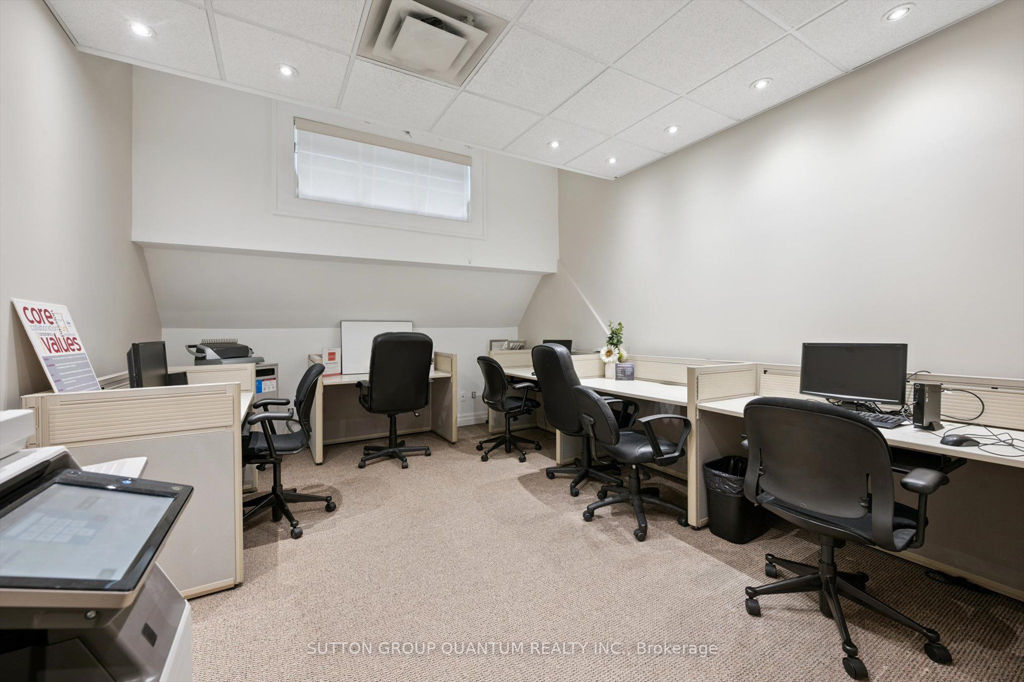 1673 Lakeshore Road W Property Photo 12