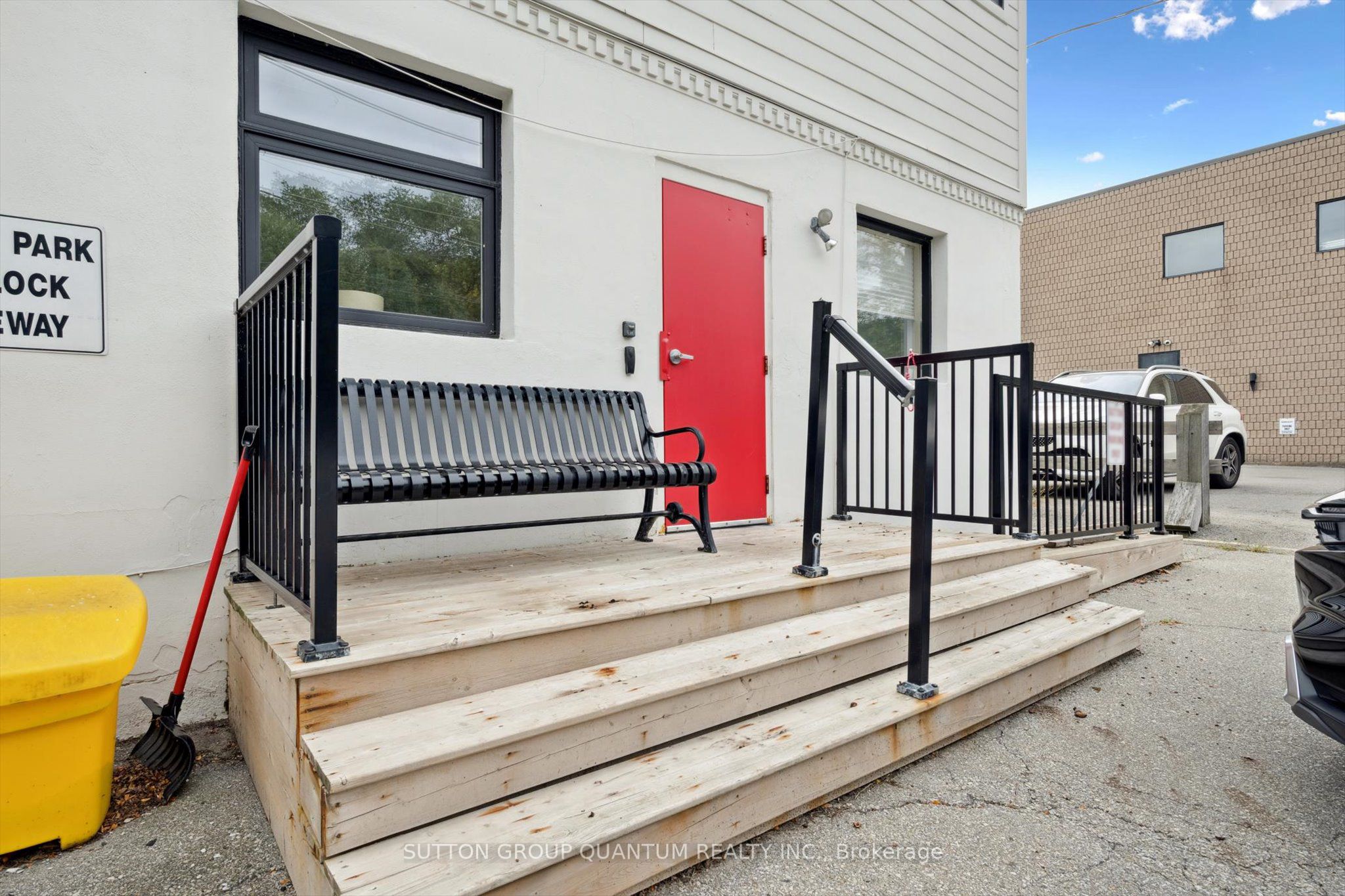 1673 Lakeshore Road W Property Photo 16