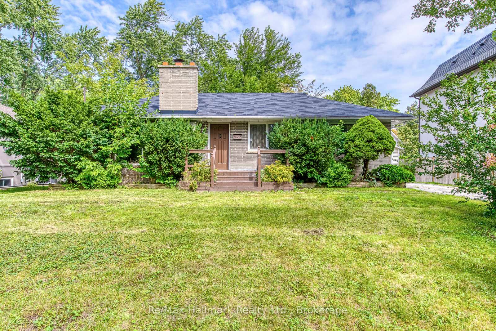 463 Candler Road Property Photo 4