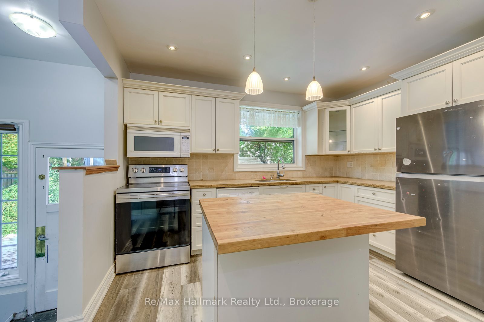 463 Candler Road Property Photo 17