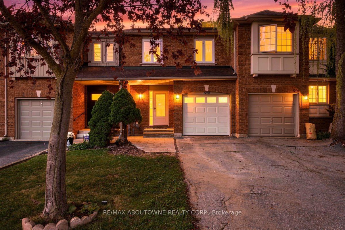 1194 Treetop Terrace Property Photo 1
