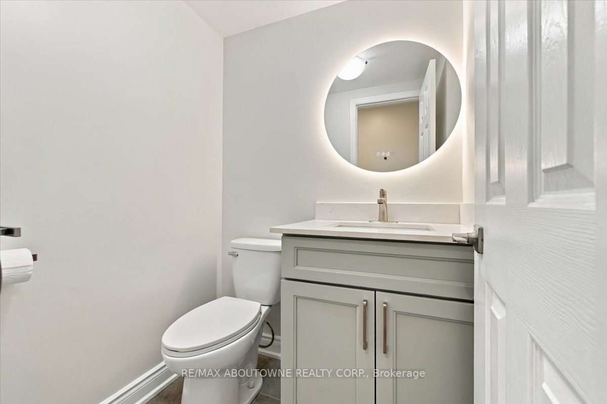 1194 Treetop Terrace Property Photo 6