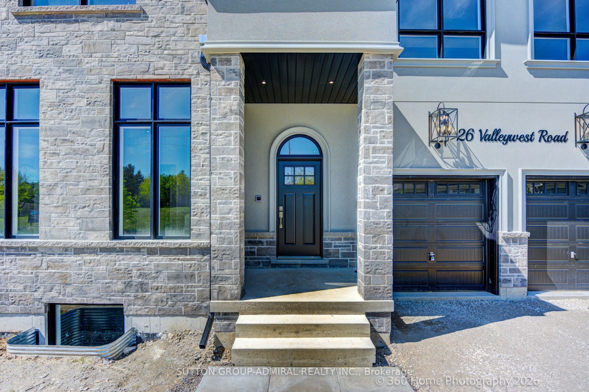 26 Valleywest Road Property Photo 2