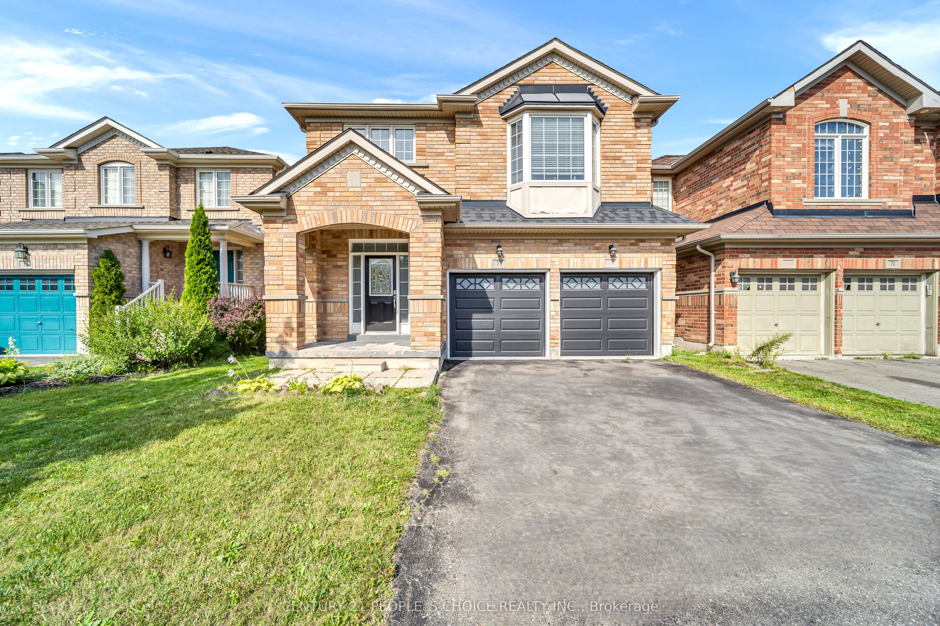 73 Crown Victoria Drive Property Photo 1