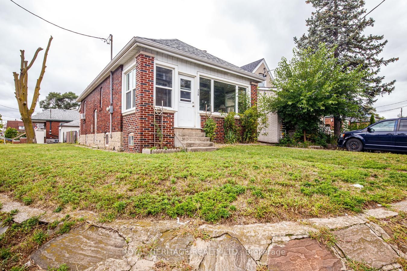 758 Jane Street