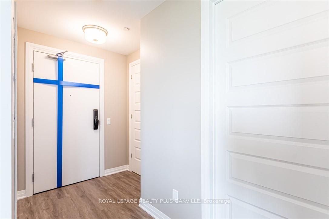 95 Dundas Street W 306 Property Photo 14