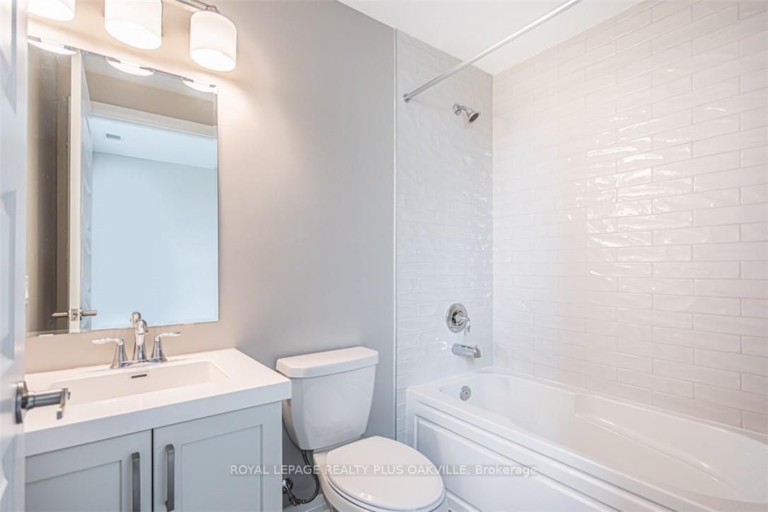 95 Dundas Street W 306 Property Photo 31