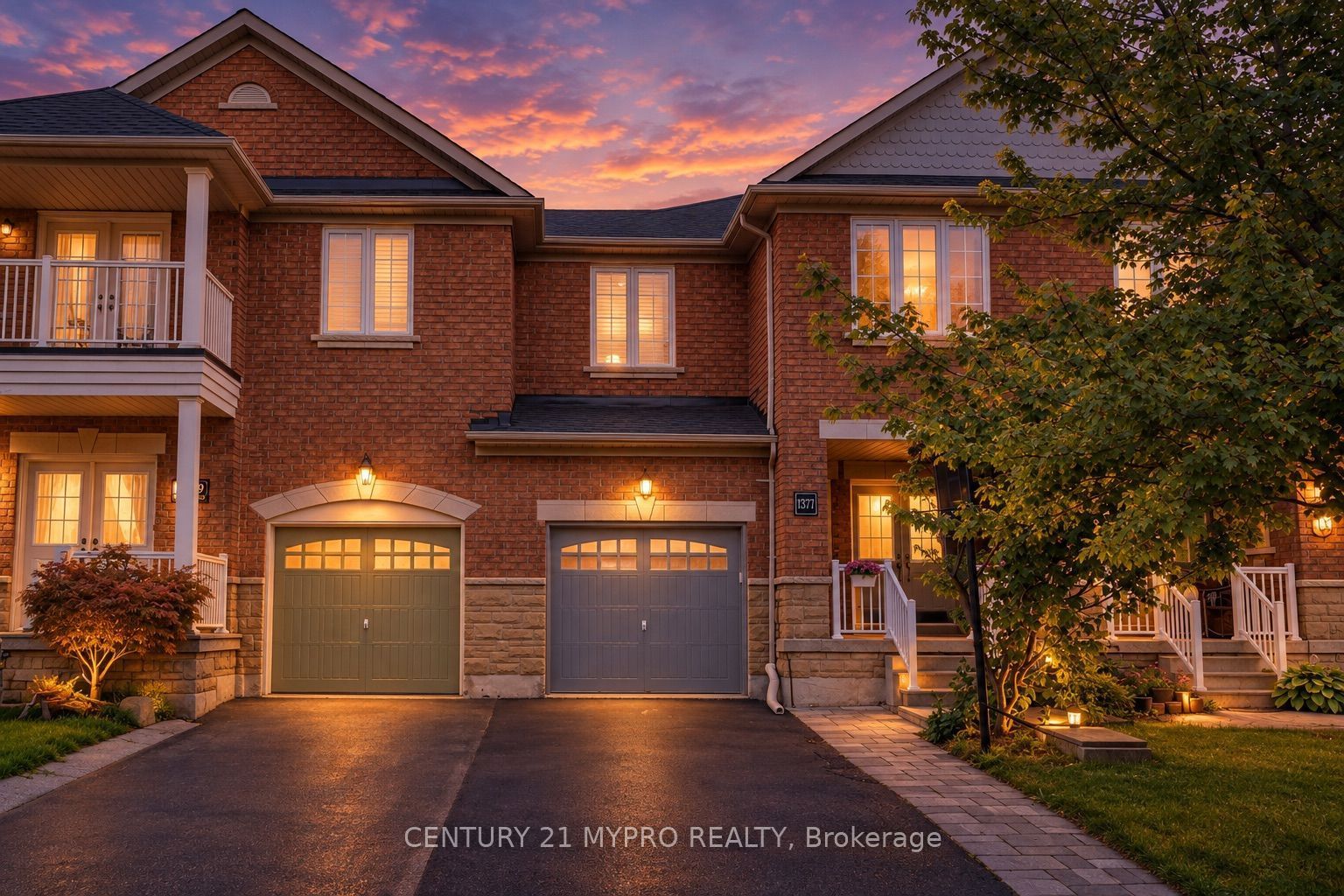 1371 Kestell Boulevard Property Photo 1