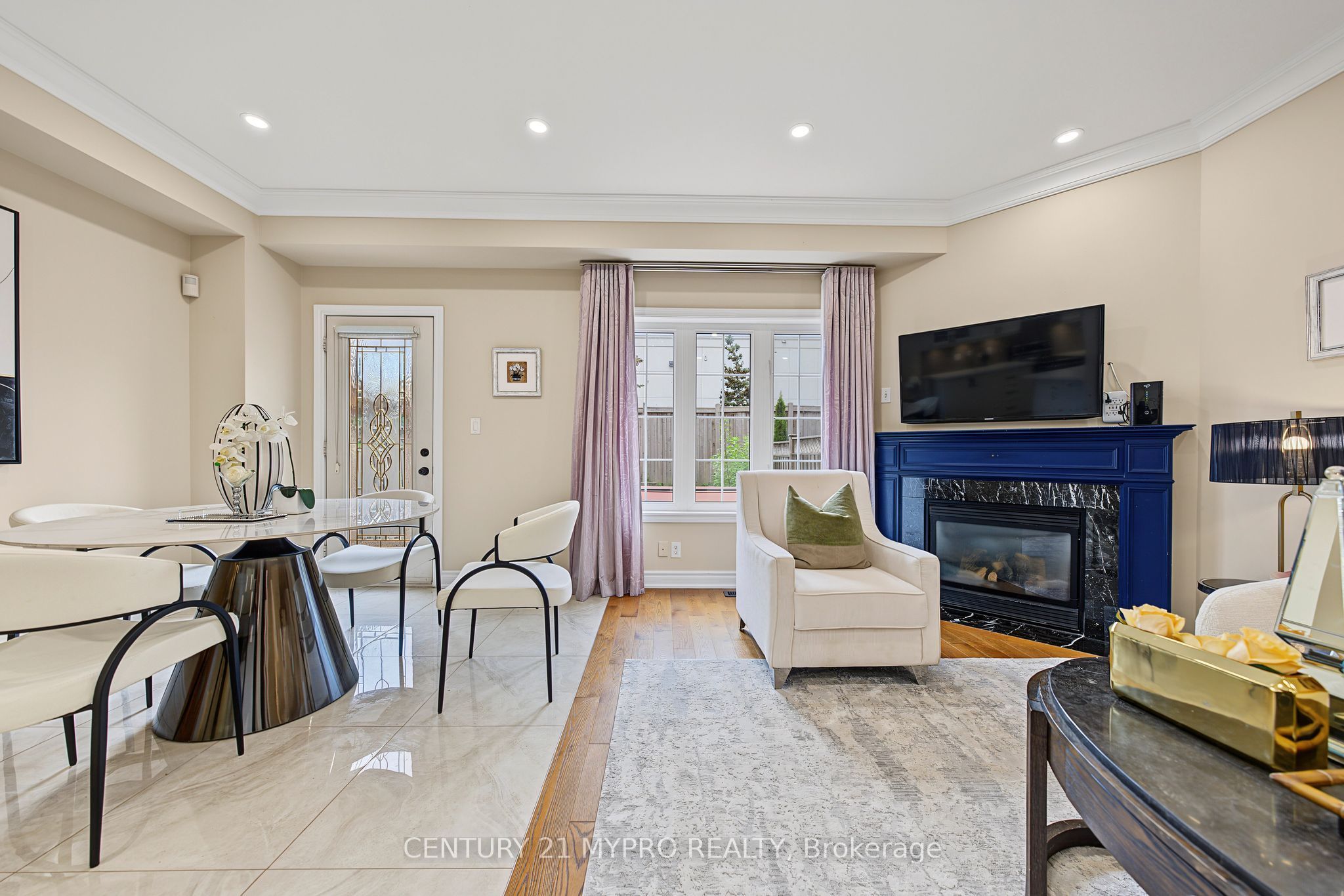 1371 Kestell Boulevard Property Photo 10
