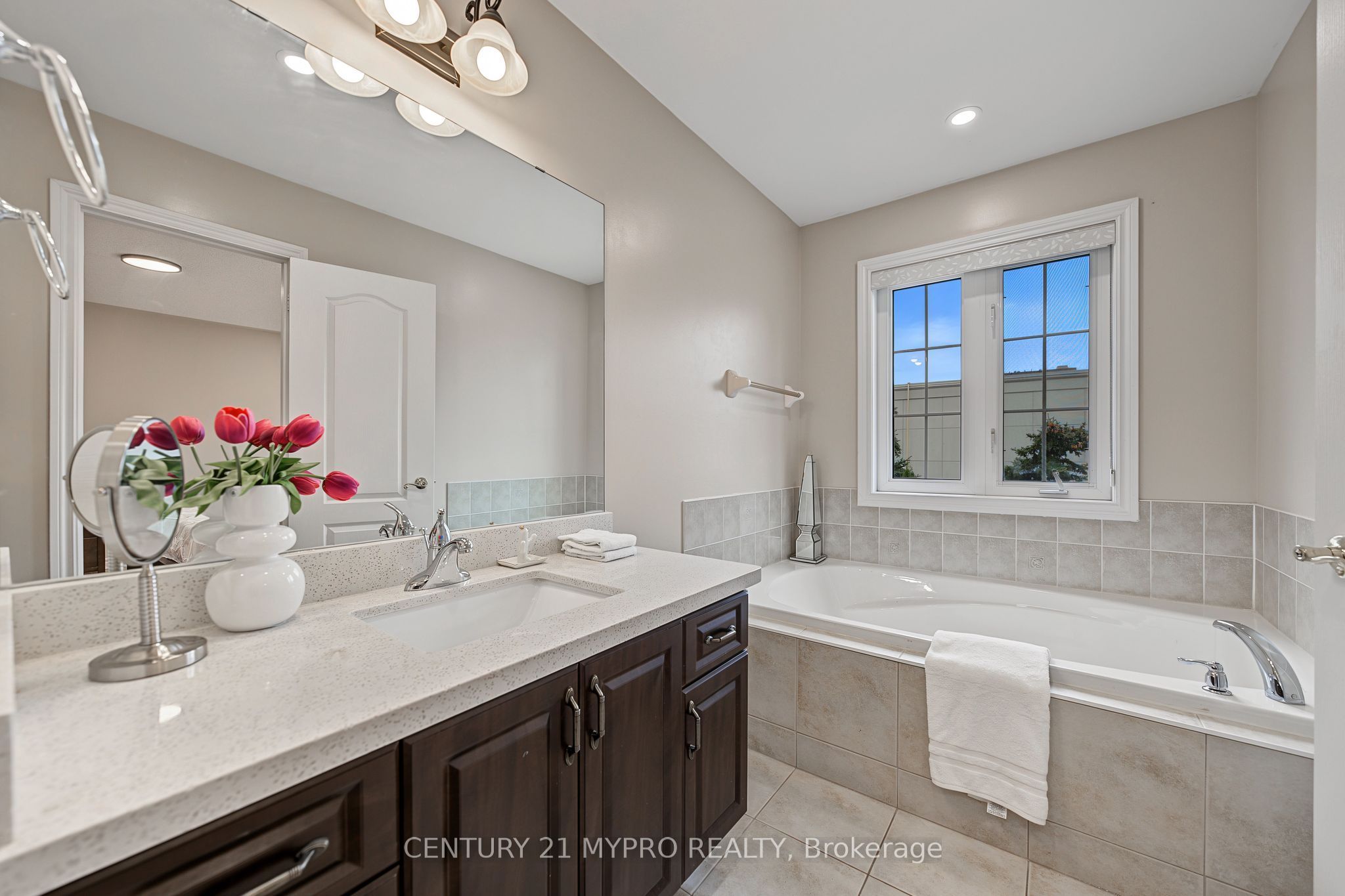 1371 Kestell Boulevard Property Photo 25