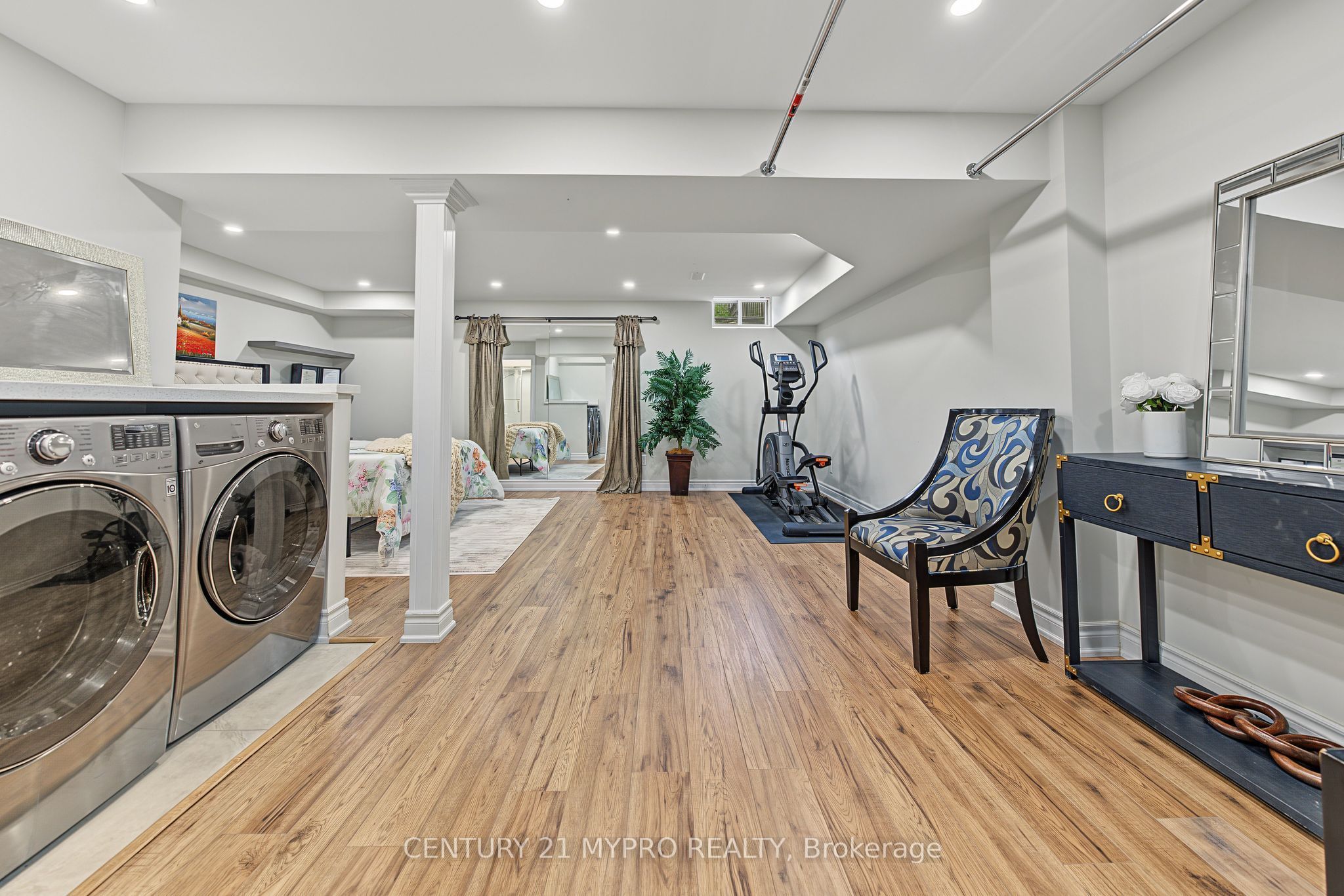 1371 Kestell Boulevard Property Photo 35