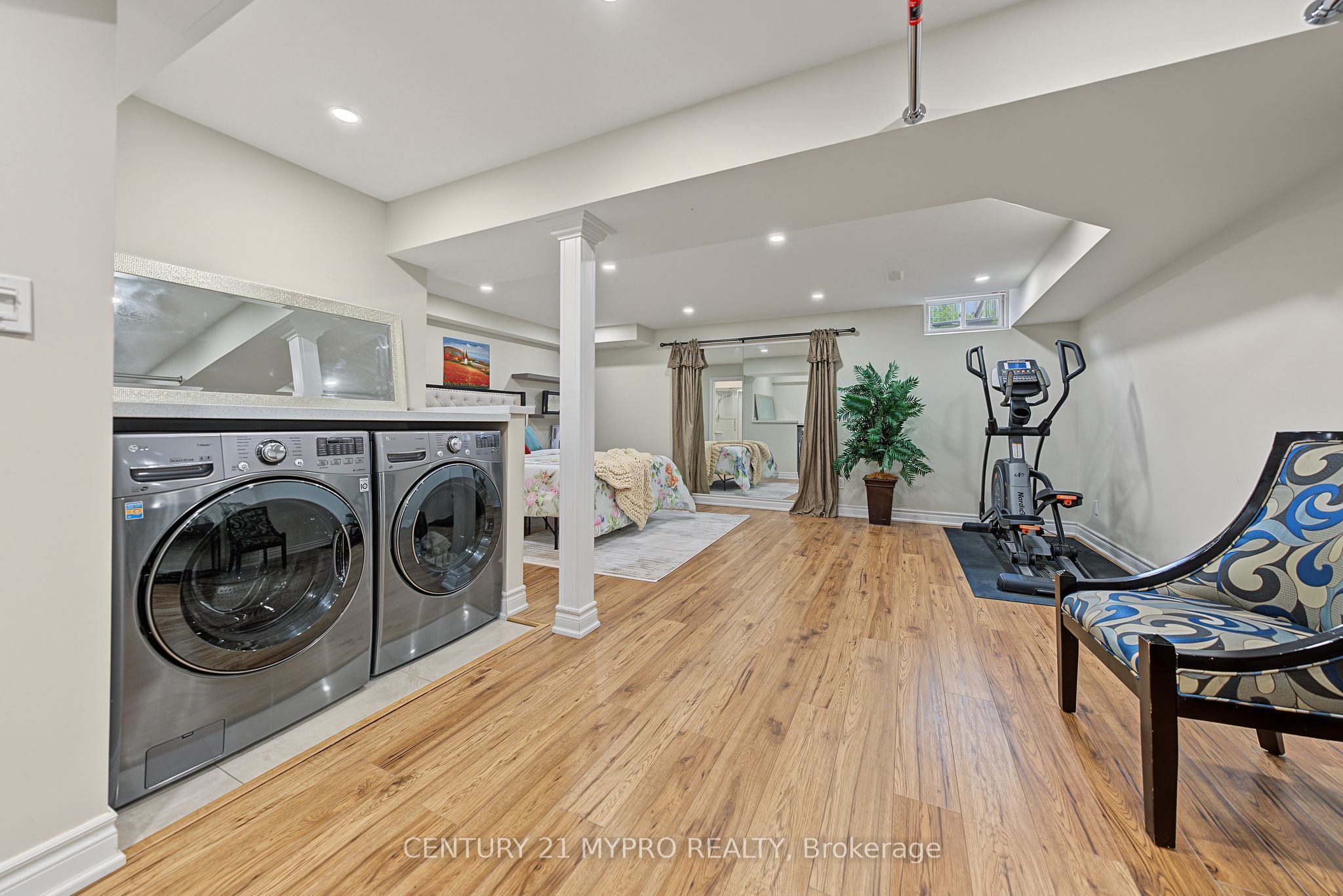 1371 Kestell Boulevard Property Photo 36