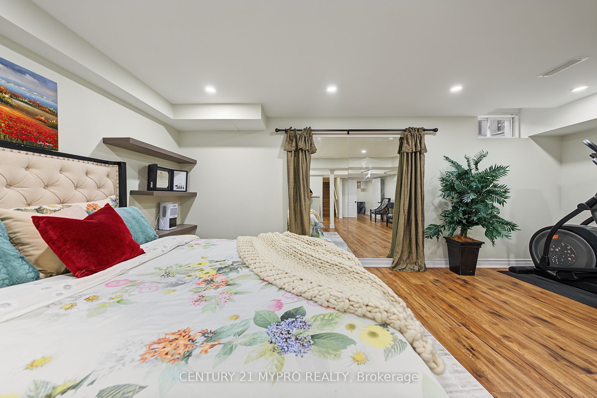 1371 Kestell Boulevard Property Photo 39