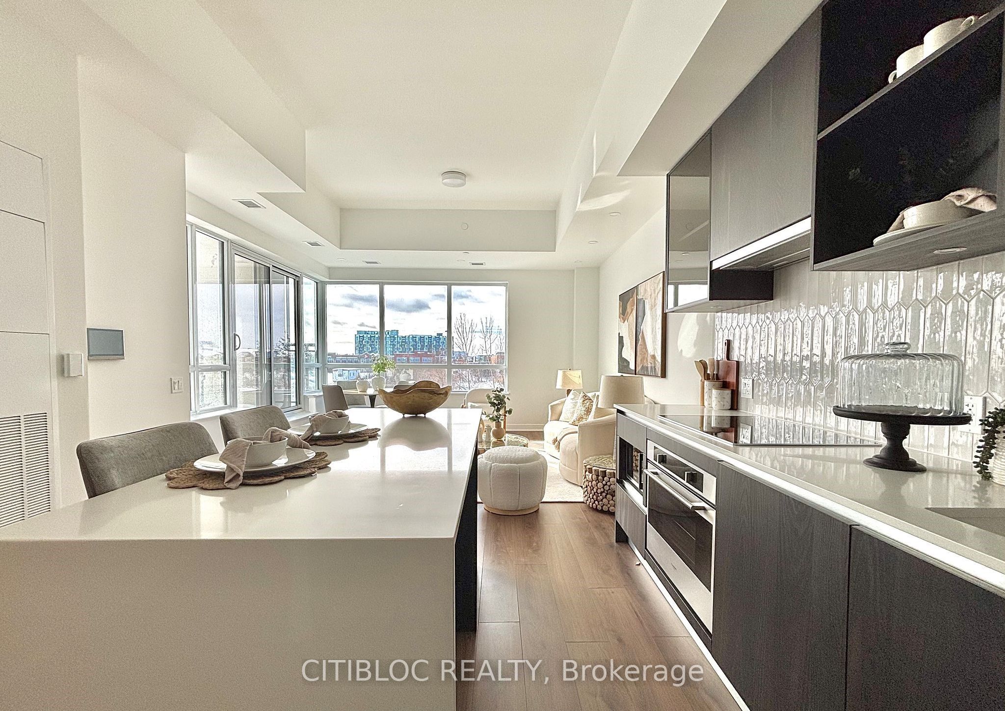 405 Dundas Street W 210 Property Photo 6
