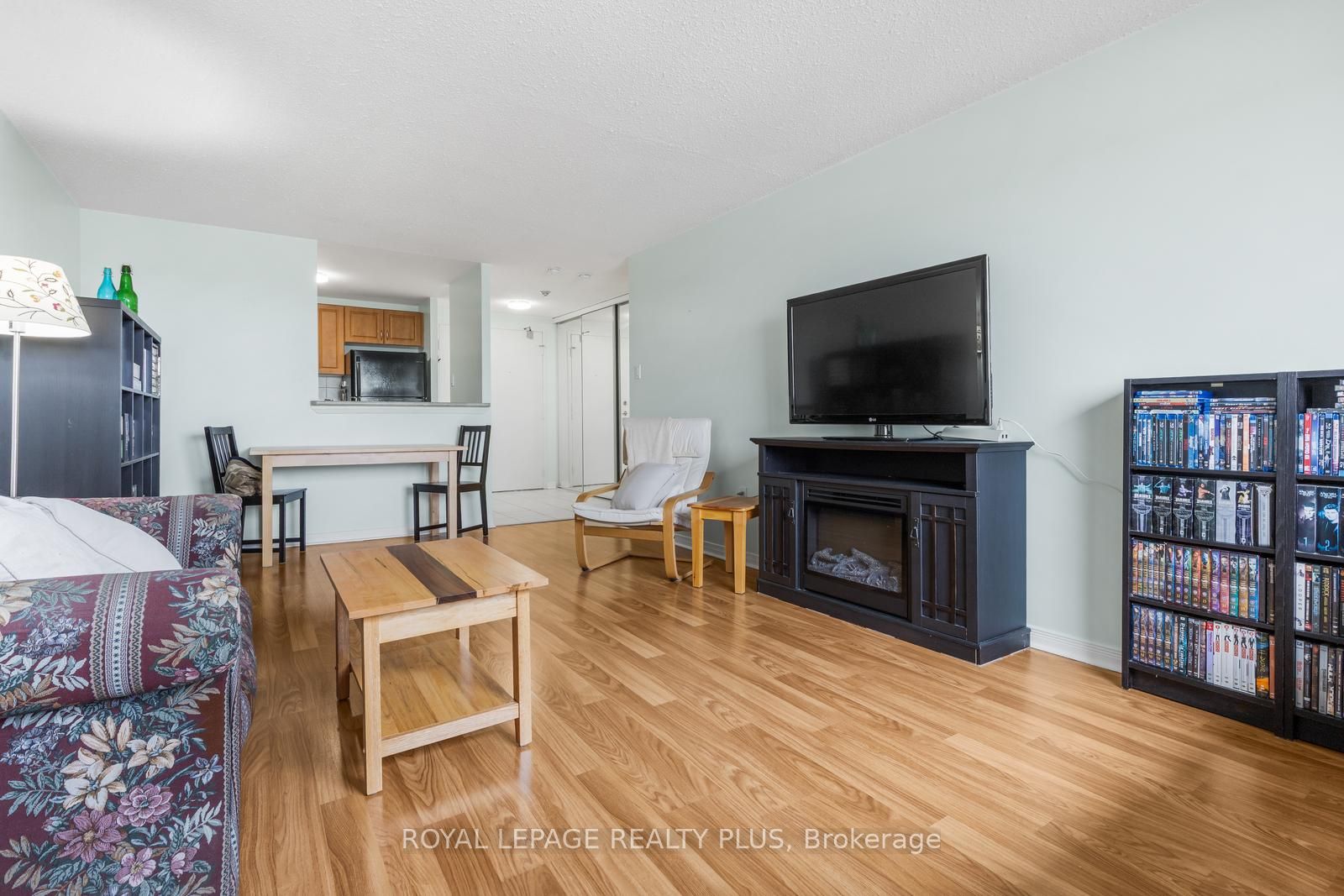 6720 Glen Erin Drive 1012 Property Photo 12
