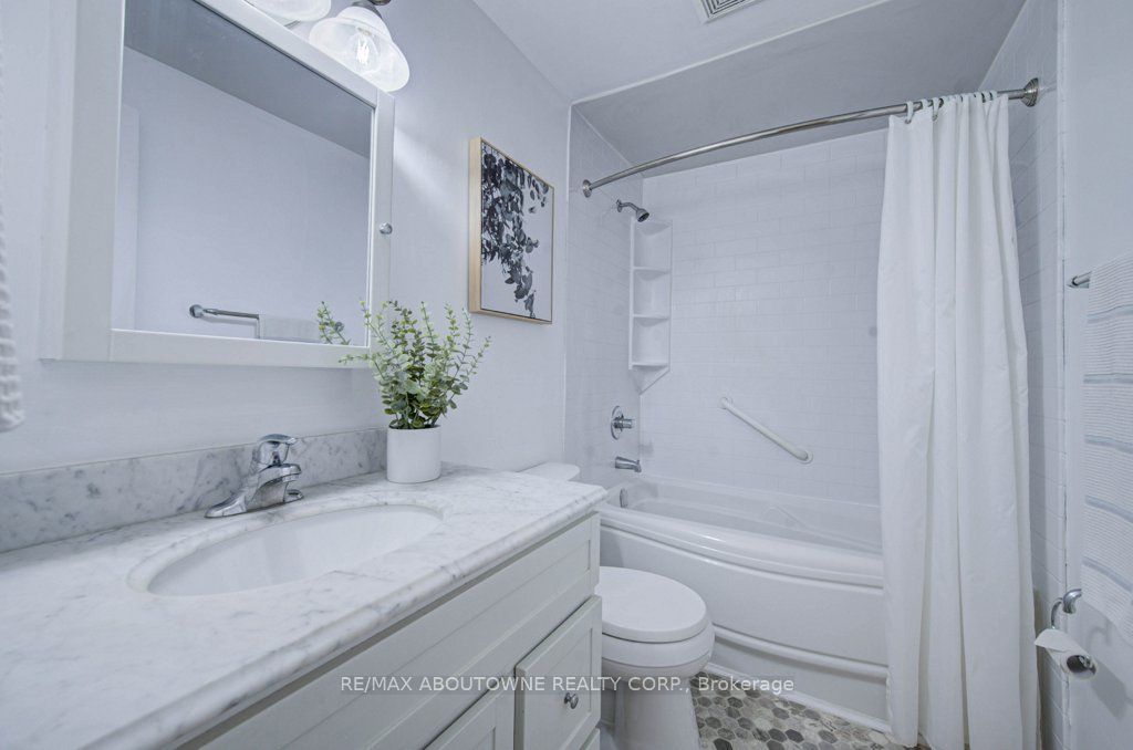 1012 Elizabeth Place Property Photo 14
