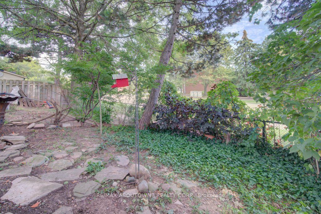 1012 Elizabeth Place Property Photo 17